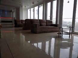 The New Royal Windsor Hotel