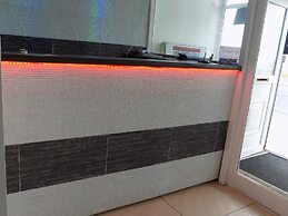 The New Royal Windsor Hotel