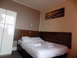 The New Royal Windsor Hotel