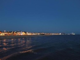 The New Royal Windsor Hotel