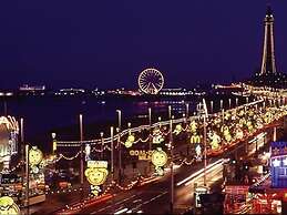 The New Royal Windsor Hotel