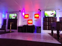 The New Royal Windsor Hotel