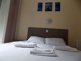 The New Royal Windsor Hotel