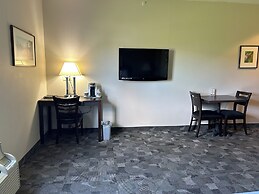 Midland Inn & Suites