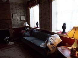 The Tillie Pierce House Inn