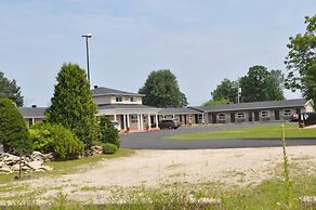 Colonial House Motor Inn