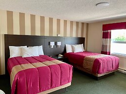 Colonial House Motor Inn