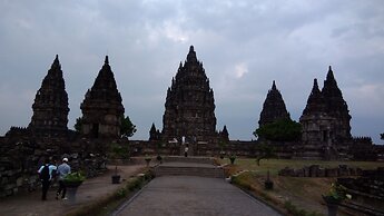 Poeri Devata Resort Hotel