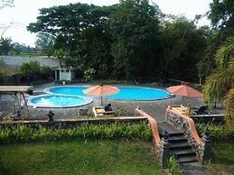 Poeri Devata Resort Hotel