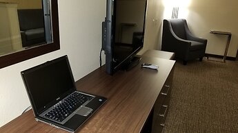 Comfort Inn & Suites Lakeside