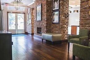 The Cotton Sail Hotel, Tapestry Collection By Hilton