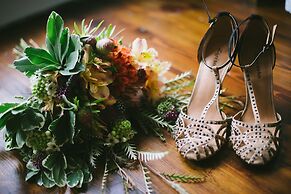 The Cotton Sail Hotel, Tapestry Collection By Hilton