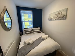 Blackpool Abode - 20 Bairstow Street