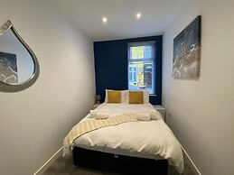 Blackpool Abode - 20 Bairstow Street