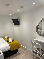 Blackpool Abode - 20 Bairstow Street