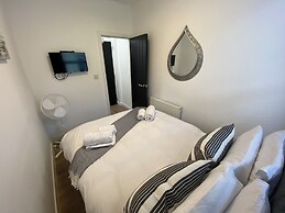 Blackpool Abode - 20 Bairstow Street