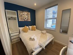 Blackpool Abode - 20 Bairstow Street