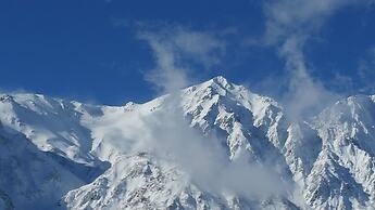 Koharu Resort Hotel & Suites