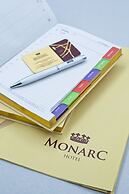 MonarC Hotel