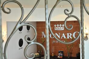 MonarC Hotel