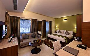 Leisure Inn Grand Chanakya