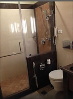 Leisure Inn Grand Chanakya