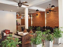 RoongRuang Hotel
