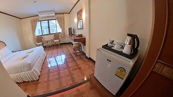 RoongRuang Hotel