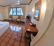 RoongRuang Hotel