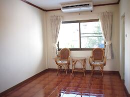 RoongRuang Hotel
