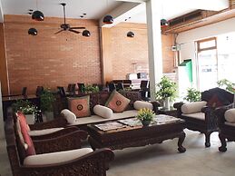 RoongRuang Hotel