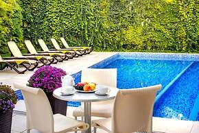 Eco hotel Villa Pinia