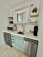 Oasis by the Bay Vacation Suites