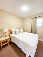 Oasis by the Bay Vacation Suites