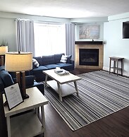 Oasis by the Bay Vacation Suites