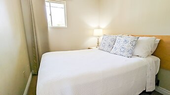 Oasis by the Bay Vacation Suites