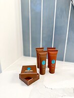 Oasis by the Bay Vacation Suites