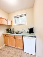 Oasis by the Bay Vacation Suites