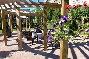 Oasis by the Bay Vacation Suites