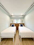 Oasis by the Bay Vacation Suites