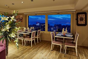 Doubletree By Hilton Hotel Izmir - Alsancak