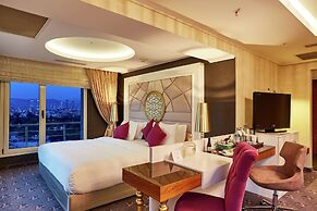 Doubletree By Hilton Hotel Izmir - Alsancak