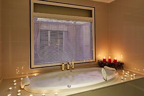 Doubletree By Hilton Hotel Izmir - Alsancak