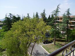UZES APPART HOTEL