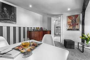 Stare Kino Cinema Residence