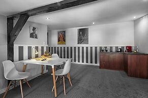 Stare Kino Cinema Residence