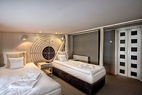 Stare Kino Cinema Residence