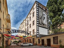 Stare Kino Cinema Residence