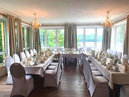 Strandhotel Vier Jahreszeiten Buckow