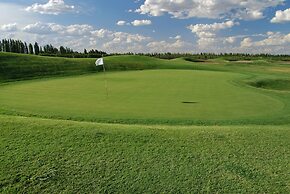 Algodon Wine Estates and Champions Club